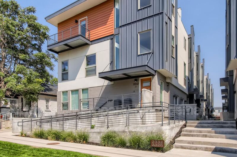 Denver Townhome: 2332 Decatur Street