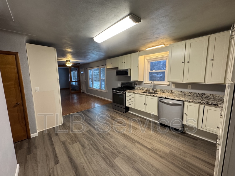 Blakely House: 542 Montdale Road