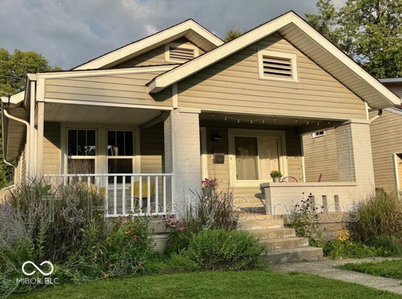 Indianapolis House: 4831 Winthrop Avenue