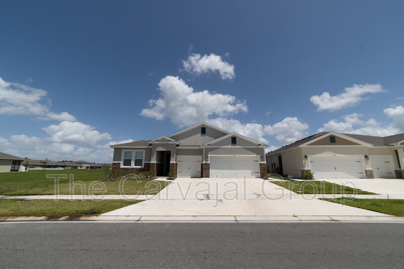 Kissimmee House: 1813 Walnut Creek Drive