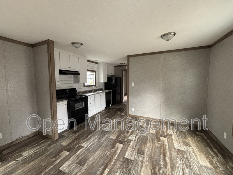 Tallahassee House: 356 Bayhead Dr