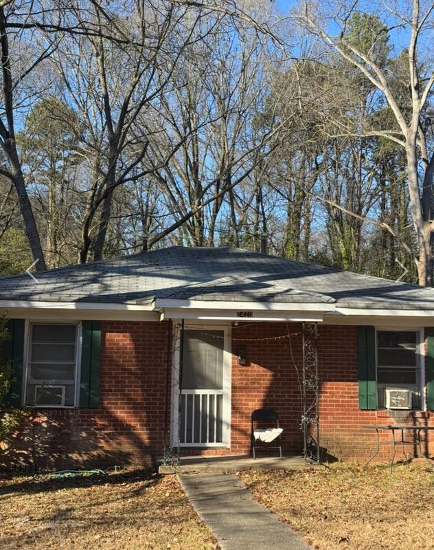 Charlotte House: 2407 Crestview Dr