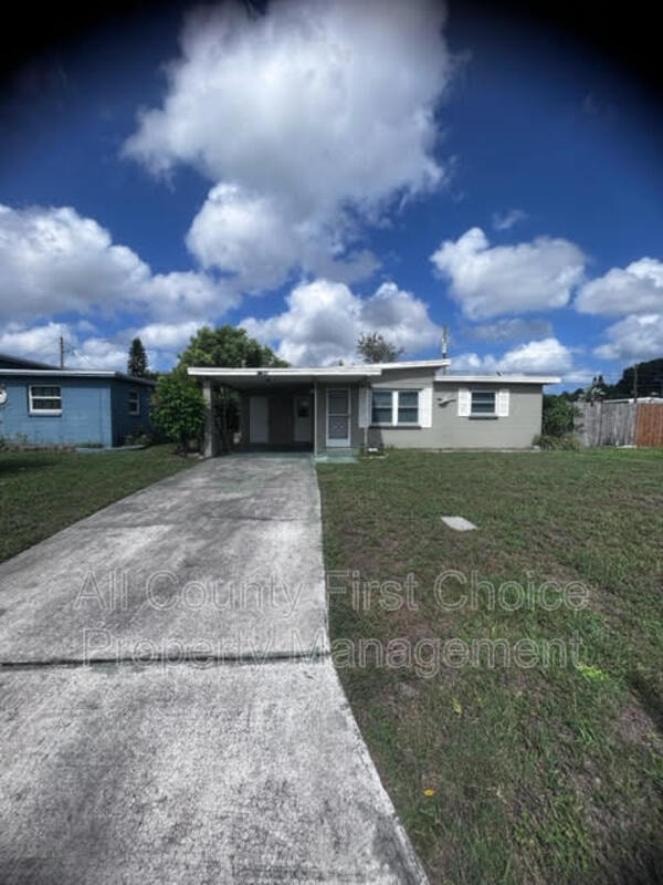 Largo House: 11504 103rd St