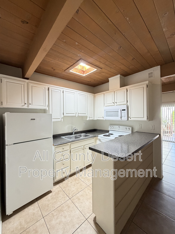 Main Rental Photo 10