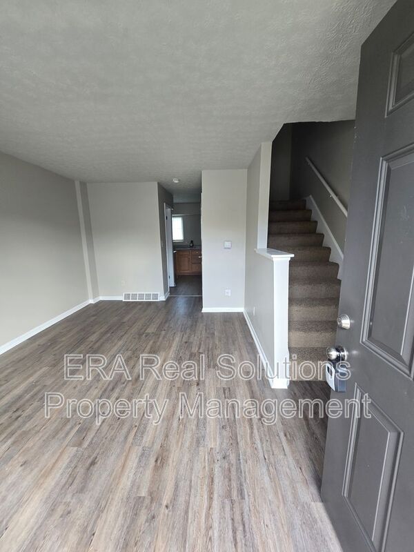 Columbus Condo: 1710 Carstare Dr