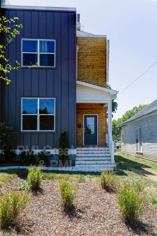 Nashville House: 11 North Hill Street