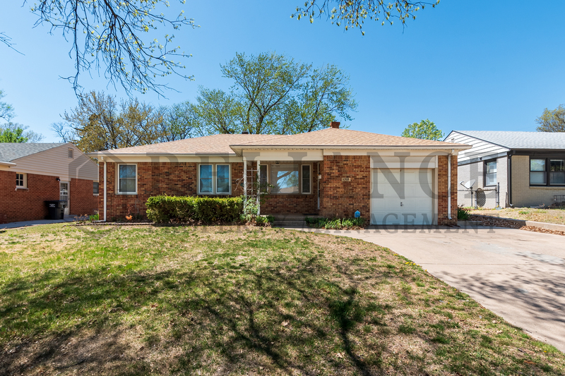 Wichita House: 1707 South Mission Road