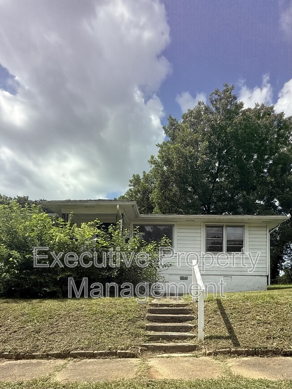 Birmingham House: 1701 Avenue I