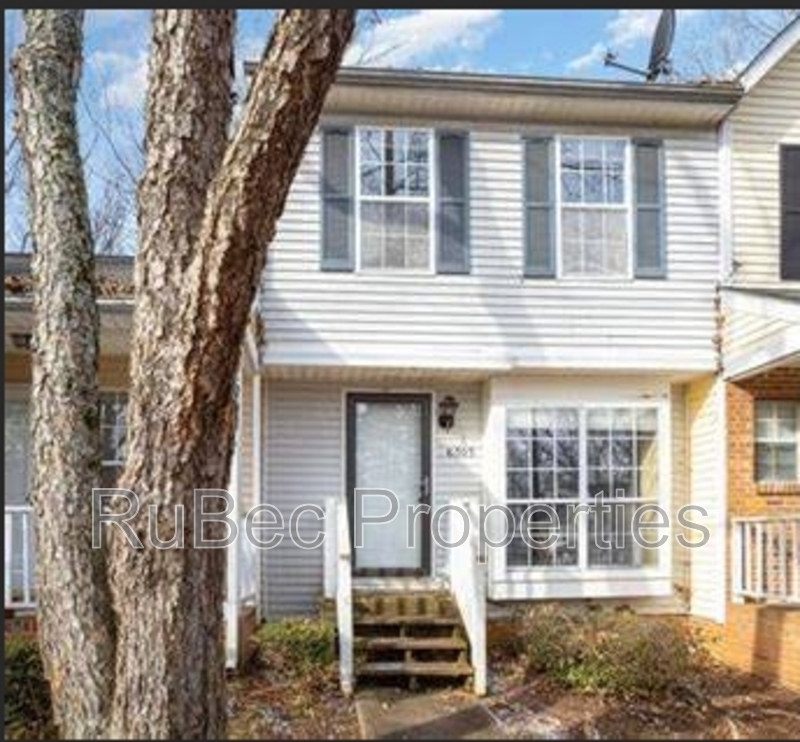 Charlotte Townhome: 6303 Windsor Gate Ln