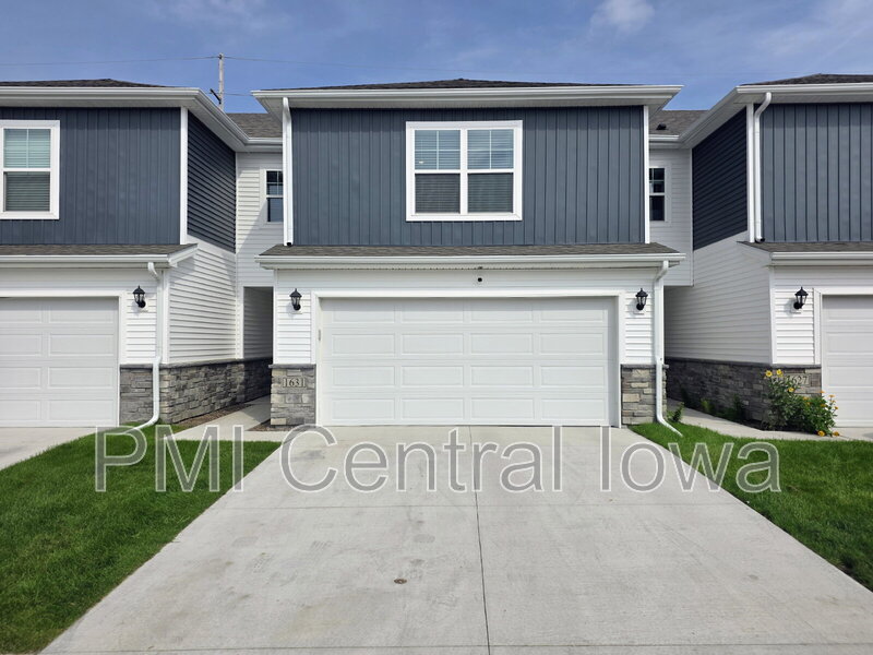 Ankeny Townhome: 1631 Northeast Crossing Oaks Lane