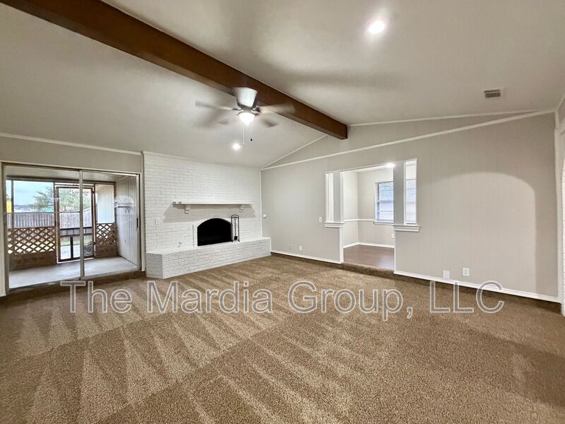 Plano House: 2744 S Cypress Cir