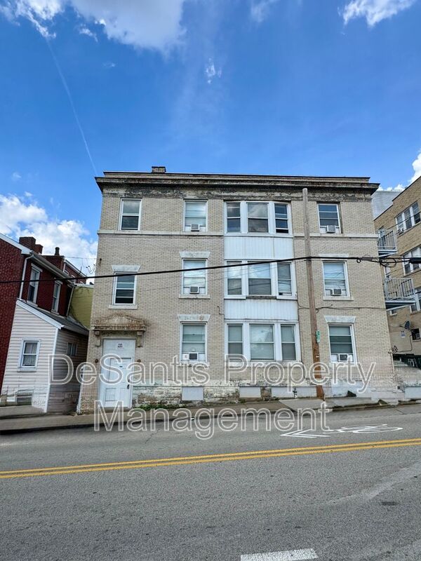 Pittsburgh Condo: 512 S Millvale Avenue