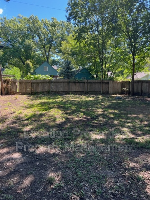 2226 Ohio Street, Lawrence, Kansas rental photo 10 of 10
