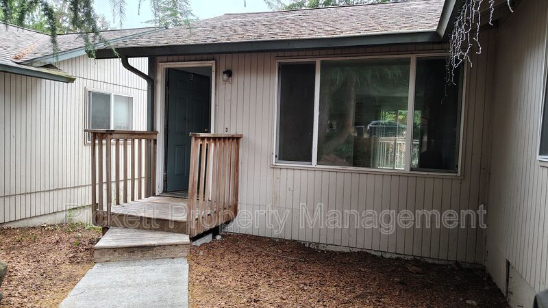 Bremerton Condo: 1803 Winfield Avenue
