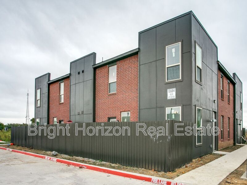 Hurst Condo: 10684 Tube Drive