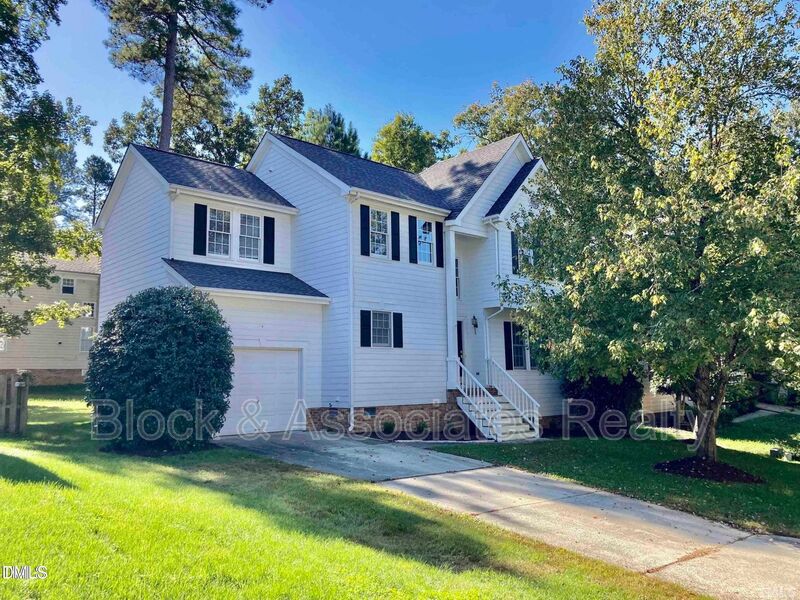 Cary House: 117 Mint Hill