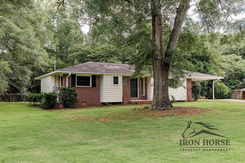 Athens House: 160 Harold Drive