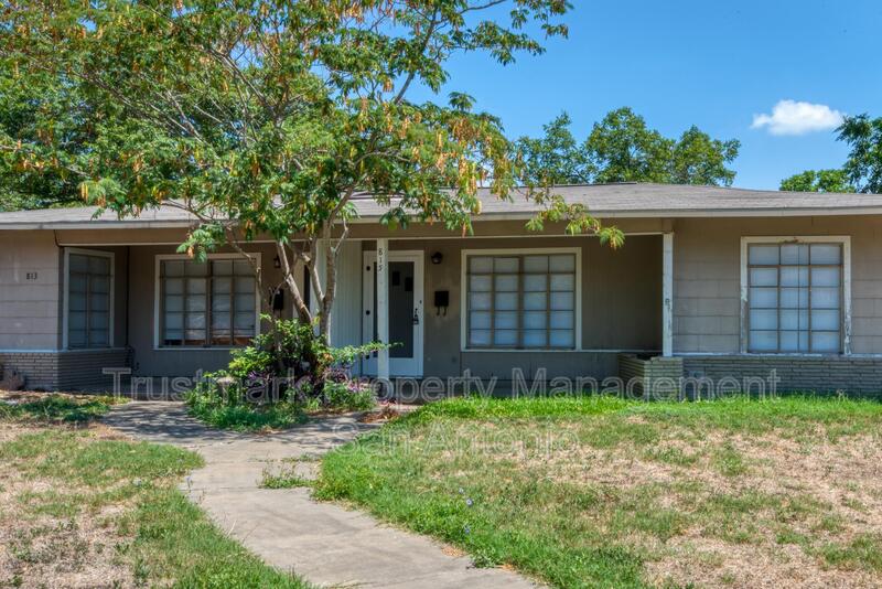 San Antonio Condo: 815 Rittiman