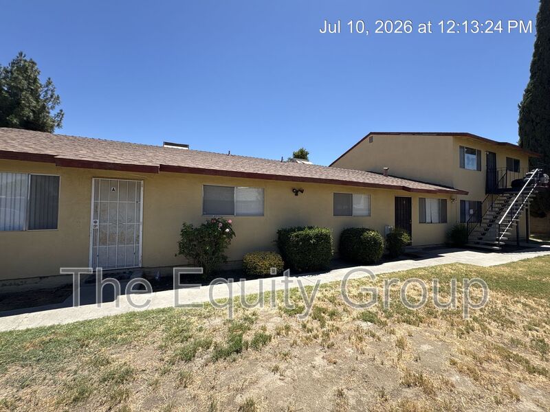 Lemoore Condo: 81 East Hazelwood Street
