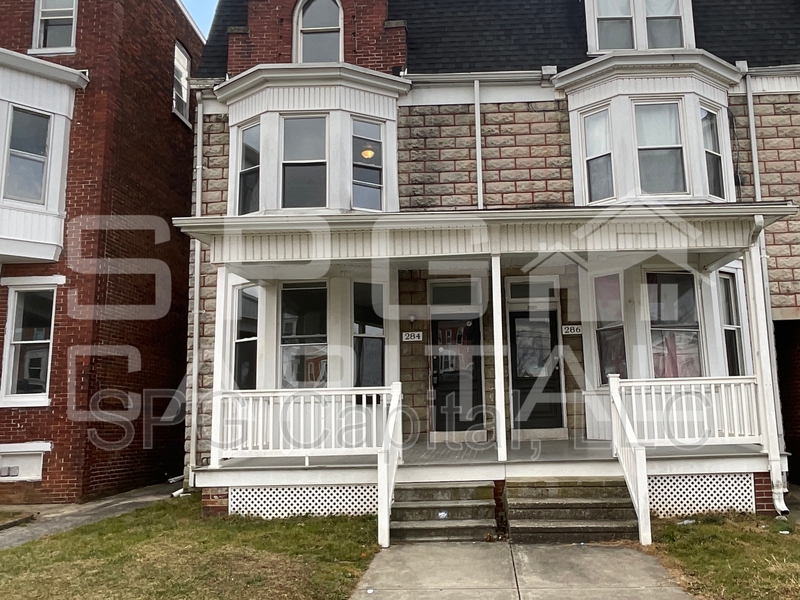 York Condo: 284 W Jackson St - A