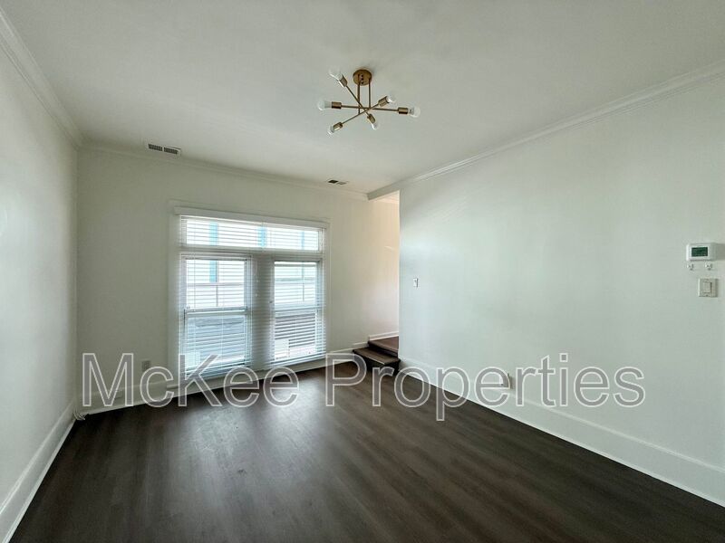 San Diego House: 2144 1/2 First Avenue