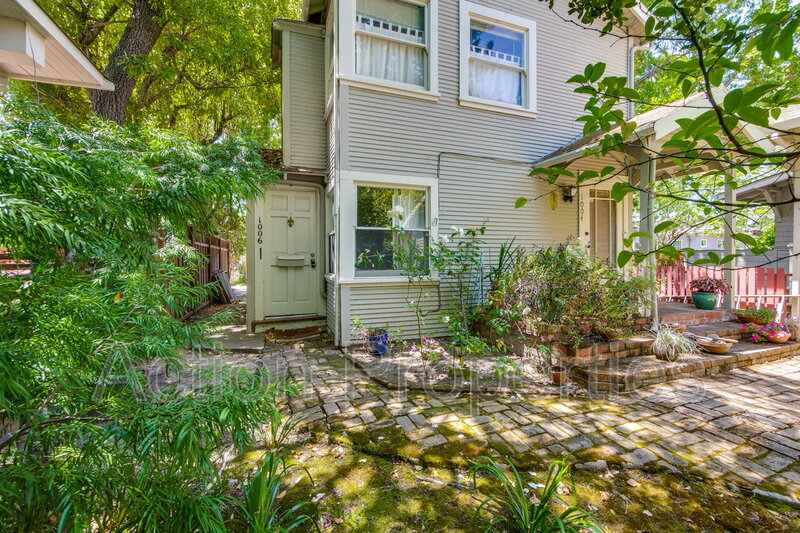 Palo Alto Condo: 1006 Ramona Street