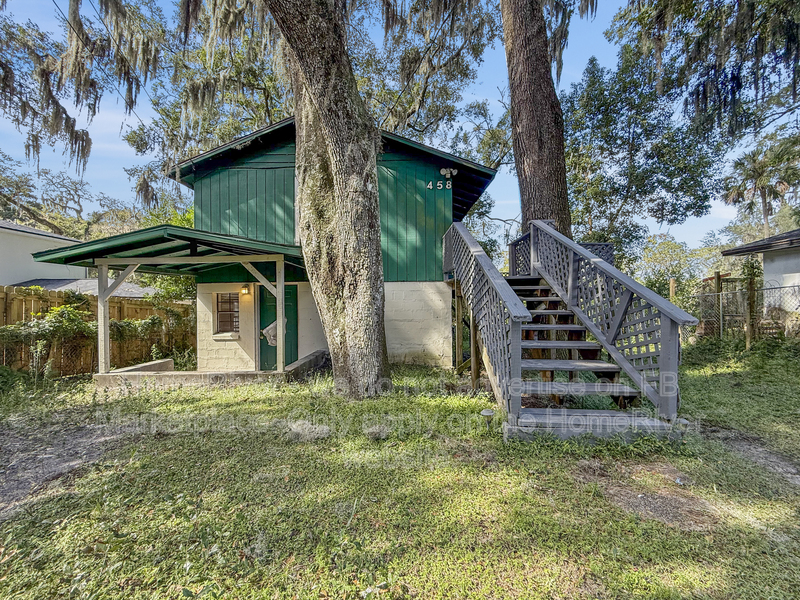 Jacksonville House: 458 Arlington Rd N