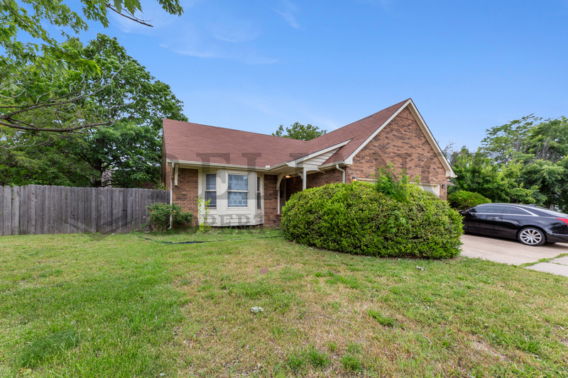 wichita Condo: 1837 S Stacey