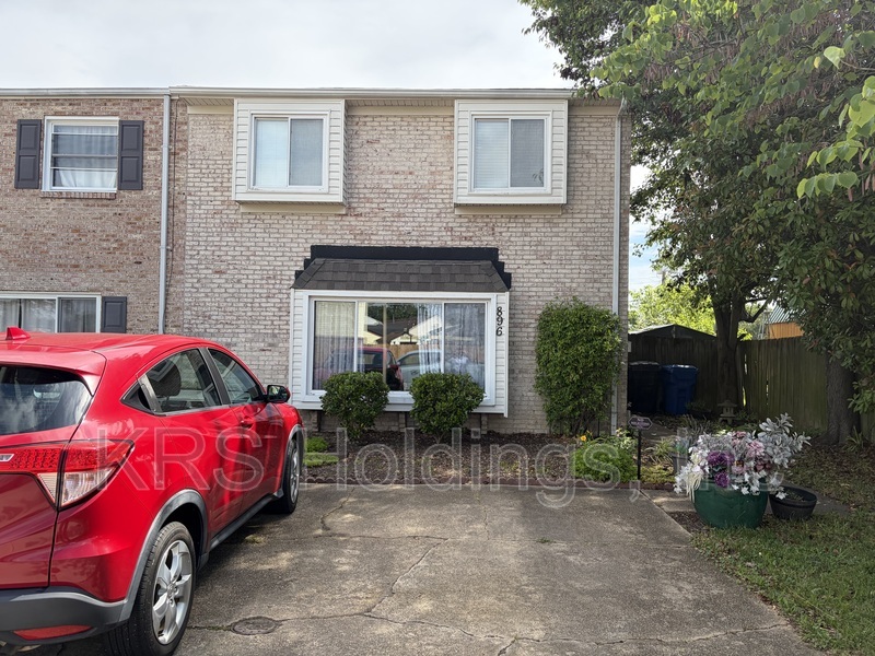 Virginia Beach Townhome: 896 Jamestown Landing Rd,