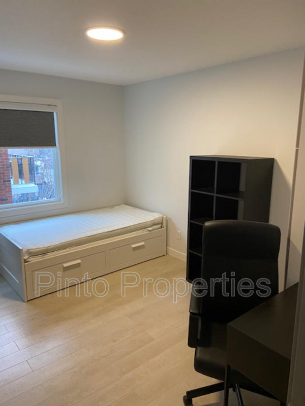 Edmonton House: 10749 86 Avenue Northwest