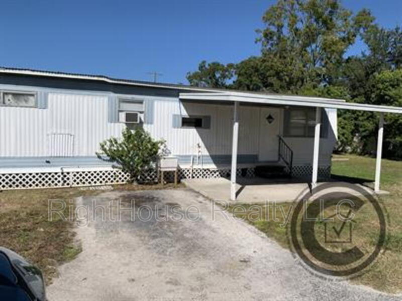 Winter Haven House: 2854 Lake Alfred Rd