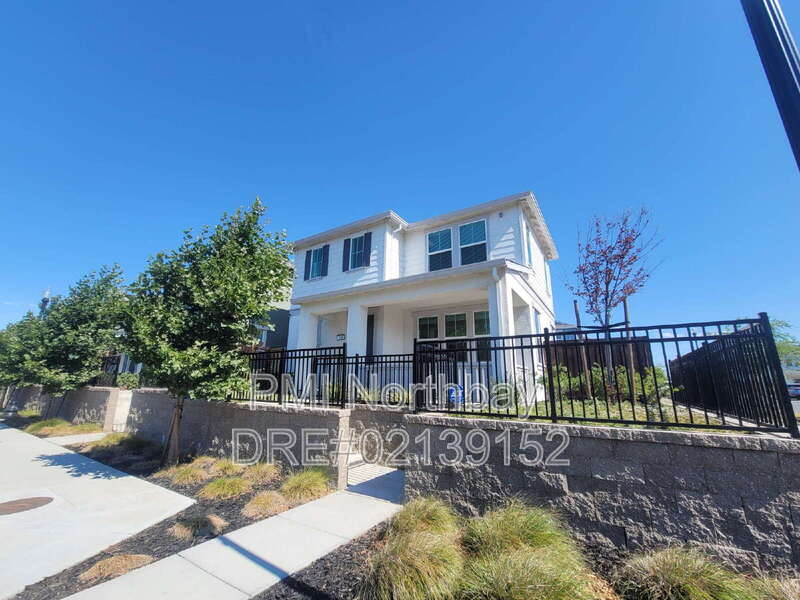 Suisun City House: 109 Clownfish Street
