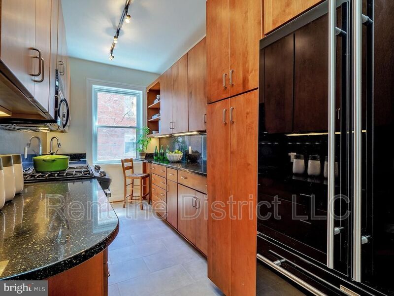 Washington Condo: 3100 Connecticut Avenue NW