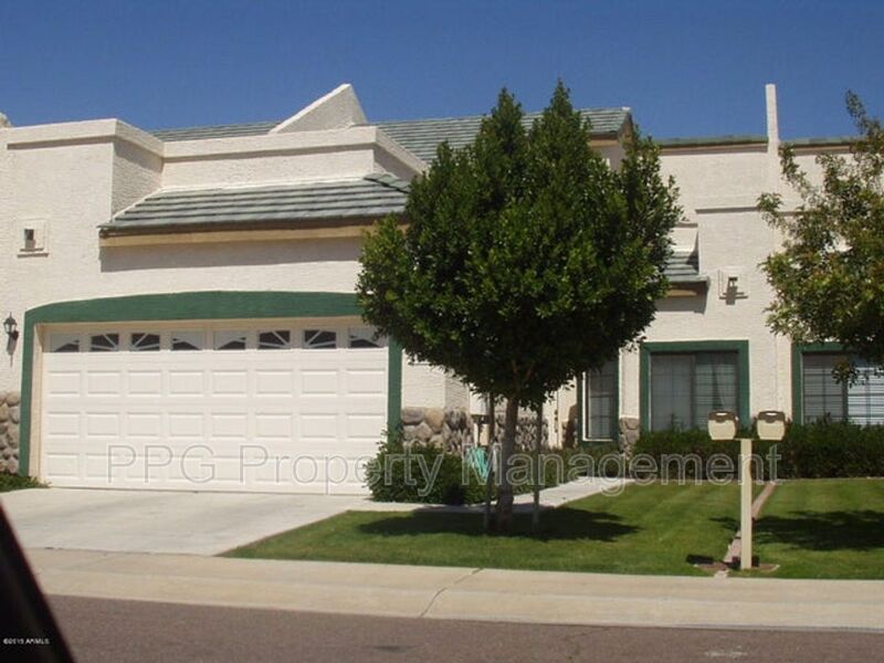 Glendale House: 7461 W Matilda Ln