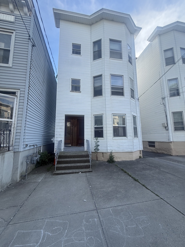 Albany Condo: 690 State Street - 1