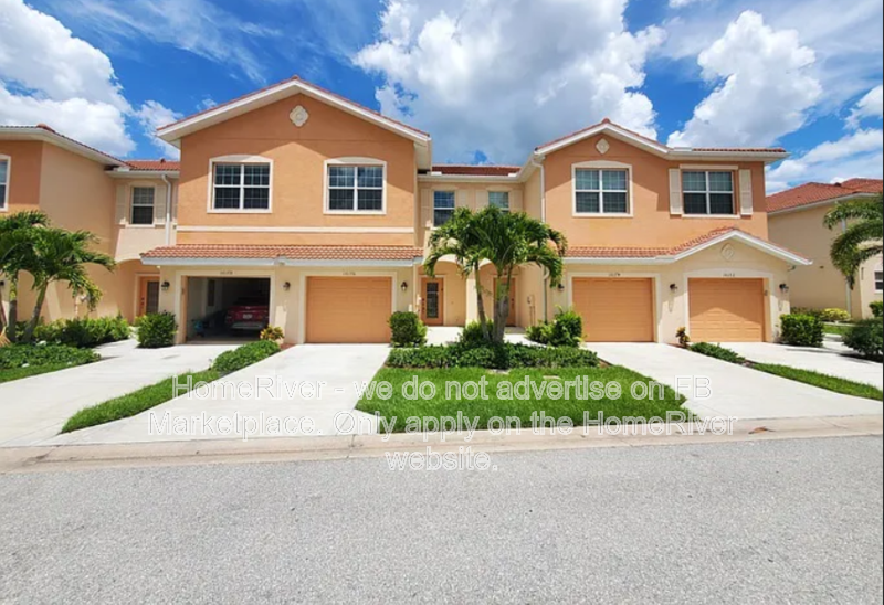 Fort Myers House: 10176 Via Colomba Cir