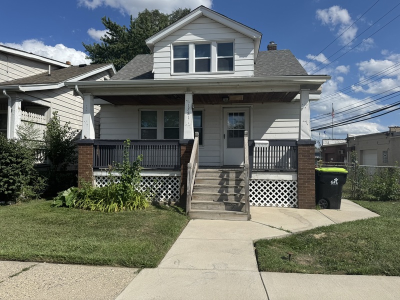 Lincoln Park House: 1781 Lafayette Boulevard