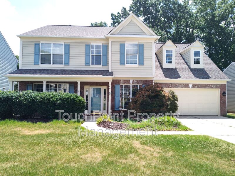 Charlotte House: 4018 Manor House Drive