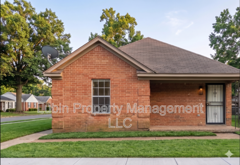 Memphis House: 2135 Howell Ave