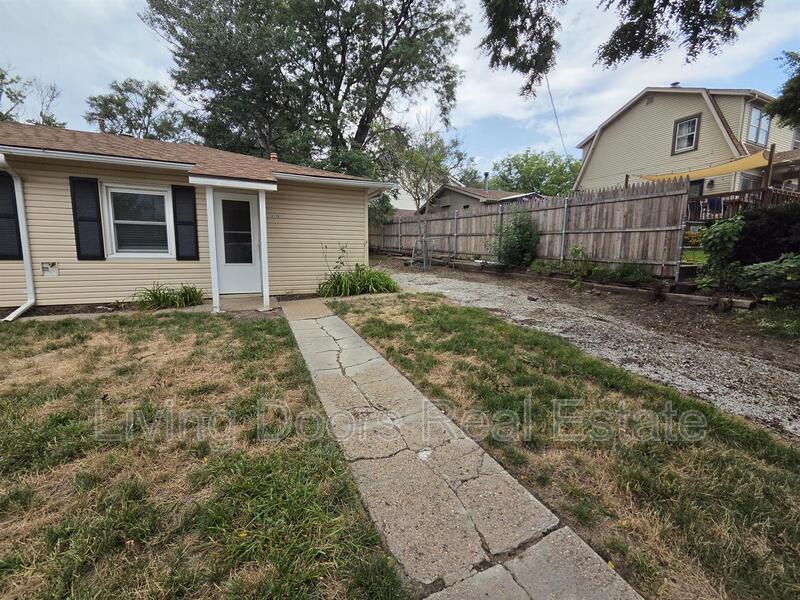 Lincoln Condo: 4119 S 46th St.