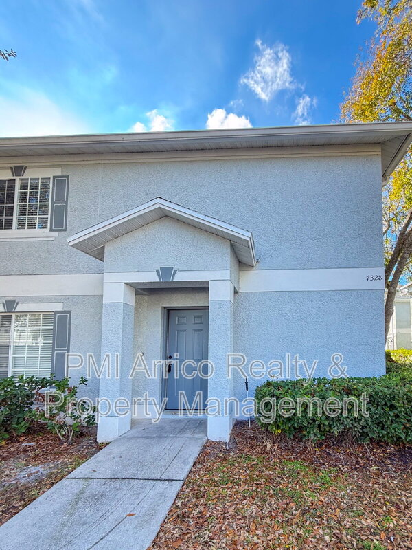 Tampa House: 7328 E Bank Dr