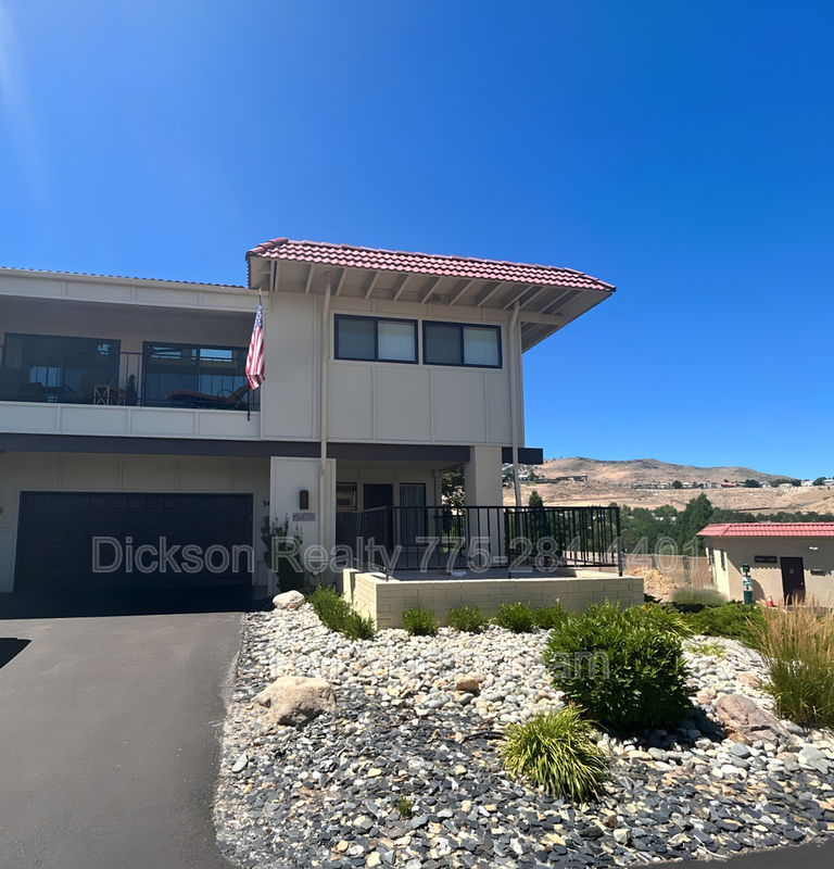 Reno House: 3479 Skyline Boulevard