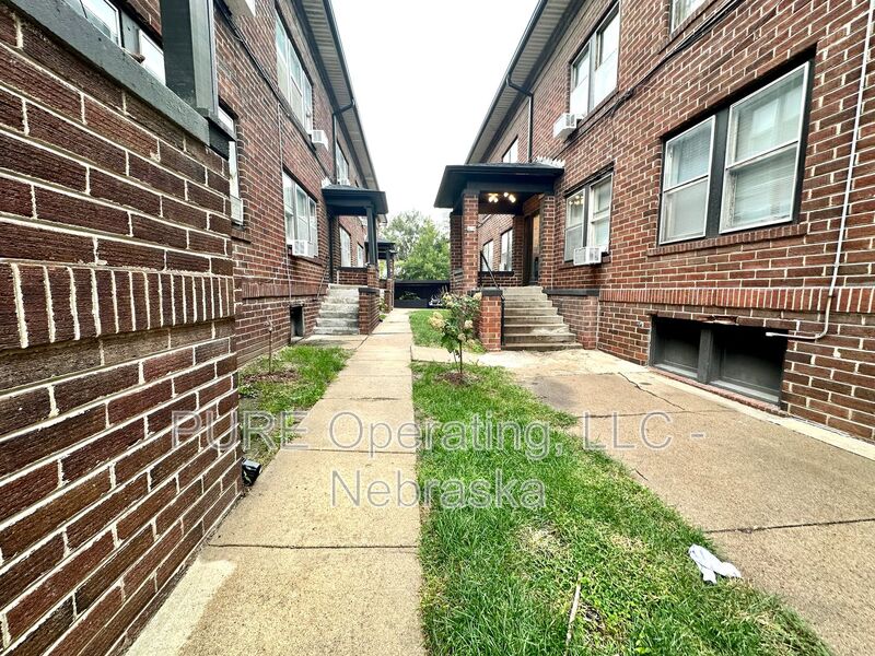 Council Bluffs Apartment: 120 N 6th St