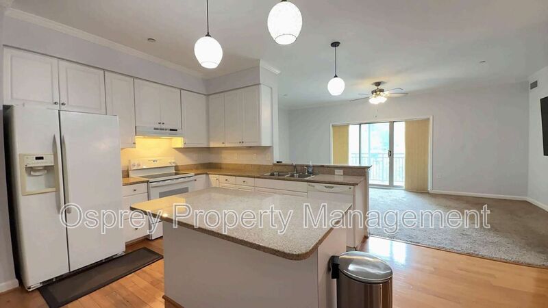 Charming 2-Bedroom Condo in Port Warwick - Photo 2