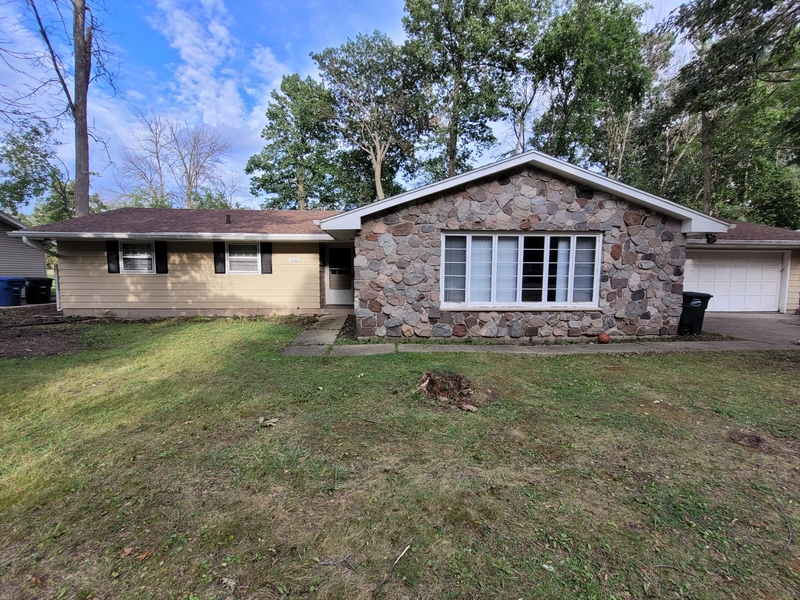 Appleton House: 2606 Southwood Drive