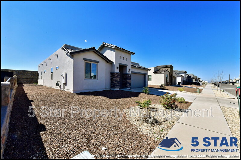 El Paso House: 13146 Cleethorpes St