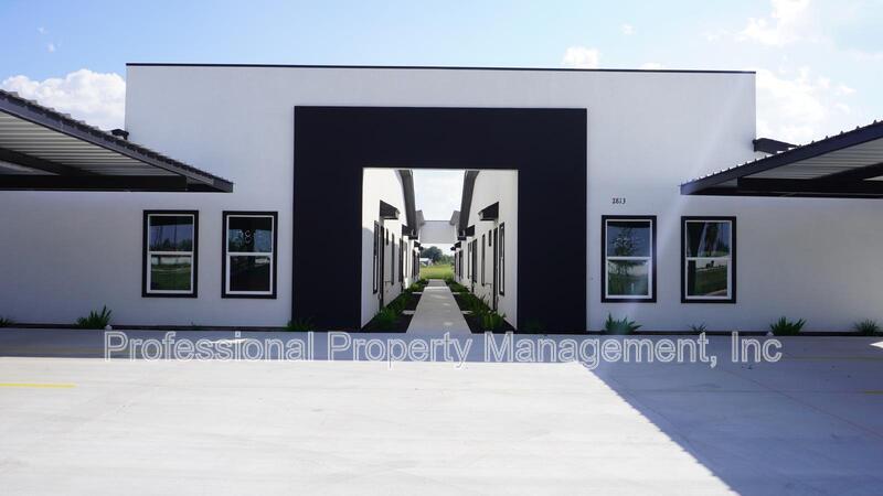 Weslaco Condo: 2813 Bravo Road