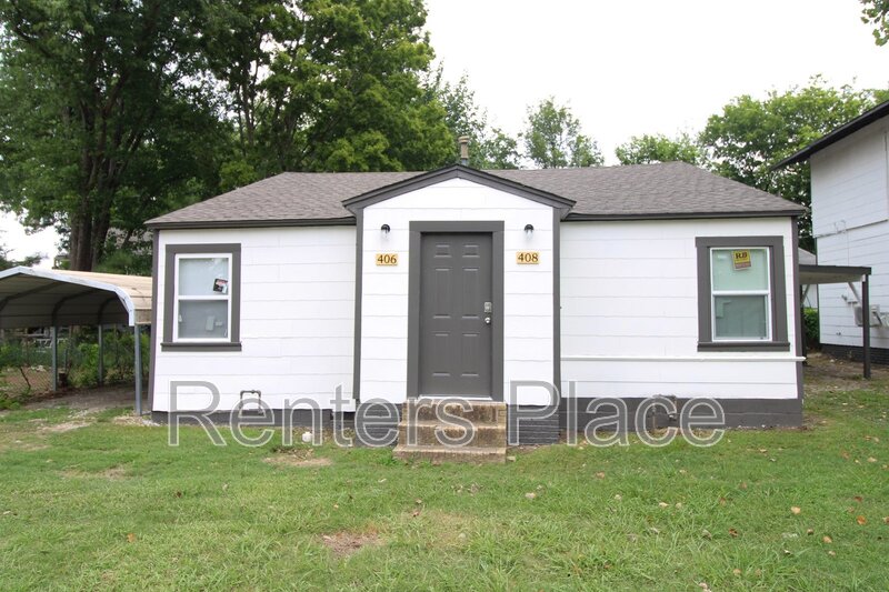 Claremore Condo: 410 N Florence