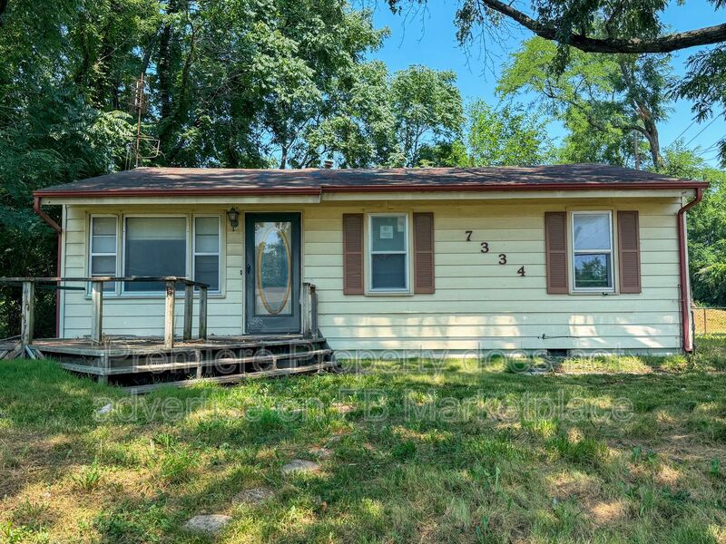 Kansas City House: 7334 NE 51st St