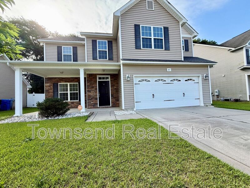 Fayetteville House: 2817 Blockade Runner Dr.